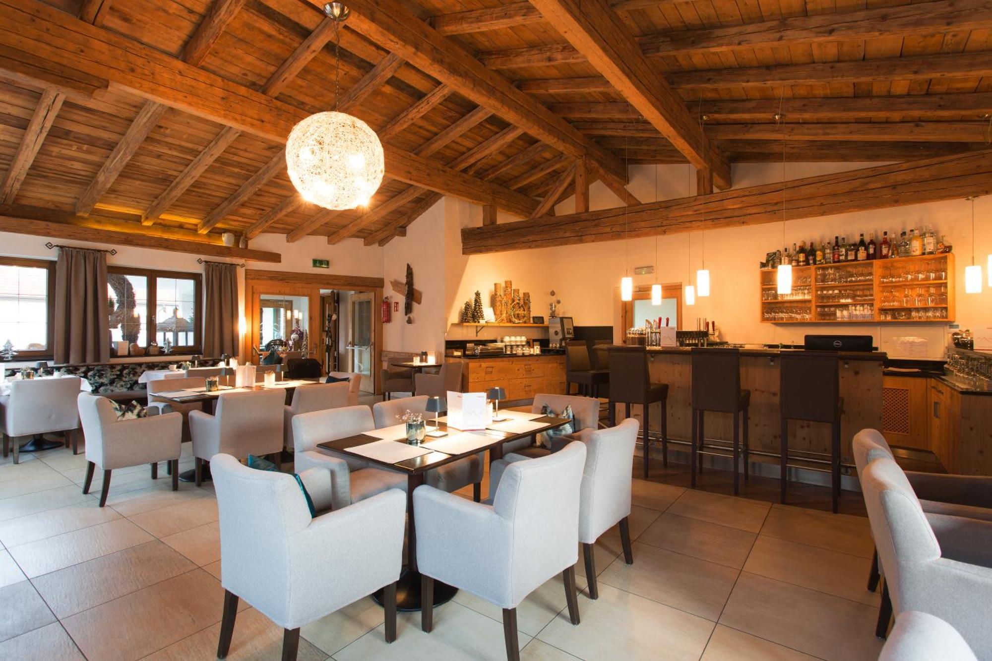 Ferienhotel Bergland Arzl im Pitztal Buitenkant foto