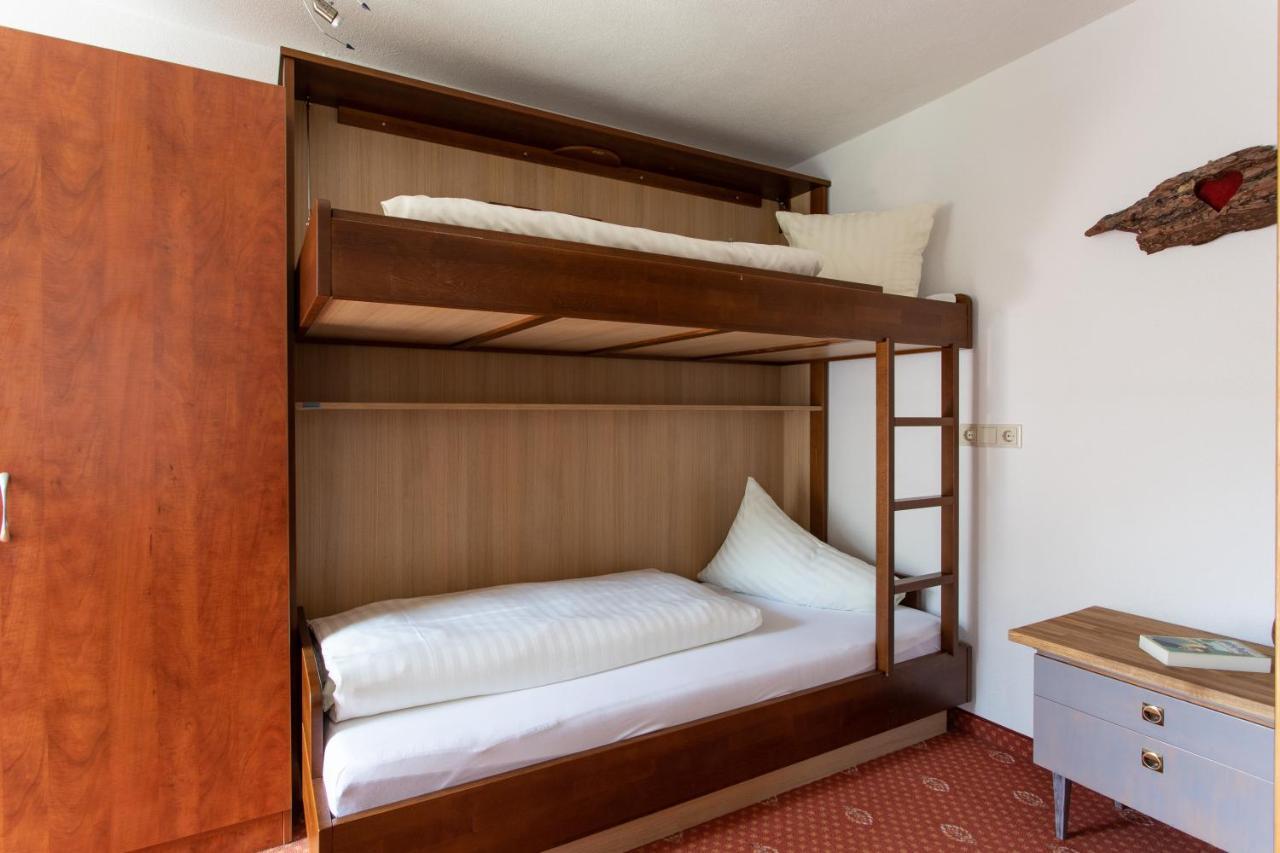 Ferienhotel Bergland Arzl im Pitztal Buitenkant foto
